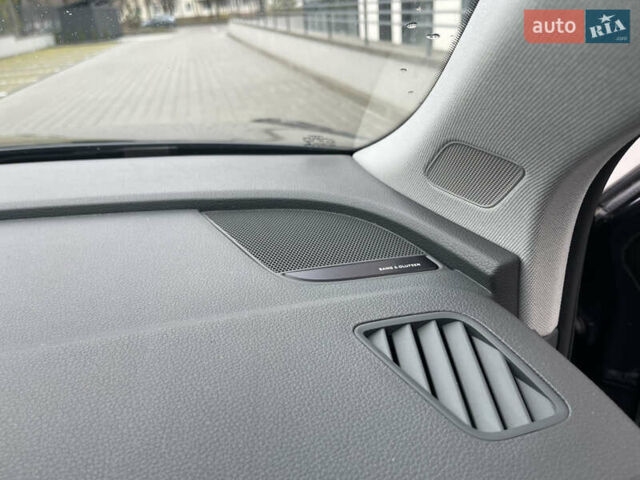 Сірий Ауді Ку 5, об'ємом двигуна 2 л та пробігом 300 тис. км за 21000 $, фото 34 на Automoto.ua