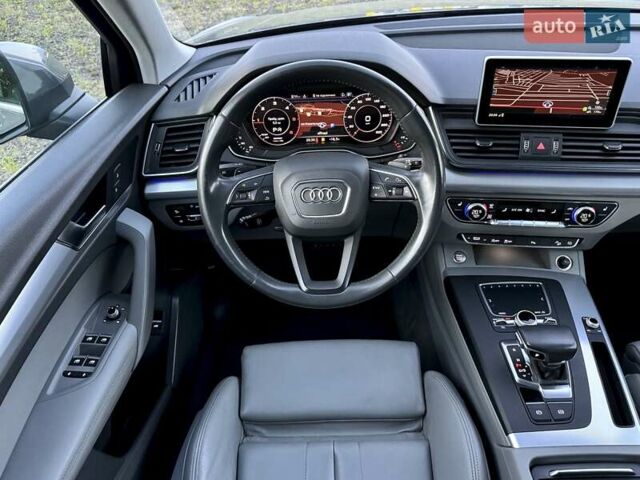 Сірий Ауді Ку 5, об'ємом двигуна 2 л та пробігом 220 тис. км за 29900 $, фото 53 на Automoto.ua