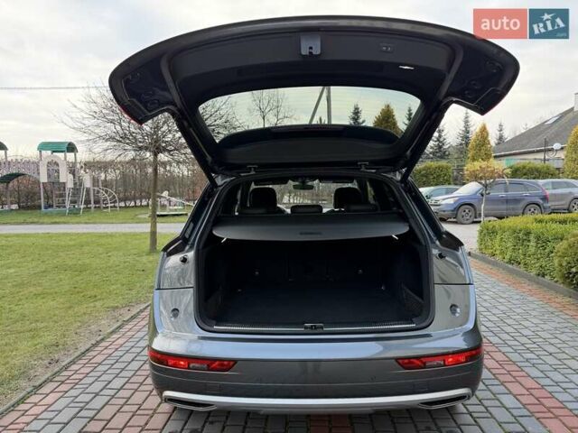 Серый Ауди Ку 5, объемом двигателя 2.97 л и пробегом 71 тыс. км за 53500 $, фото 109 на Automoto.ua