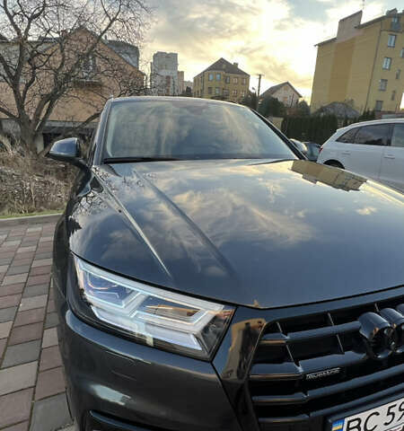 Сірий Ауді Ку 5, об'ємом двигуна 1.98 л та пробігом 116 тис. км за 28700 $, фото 6 на Automoto.ua