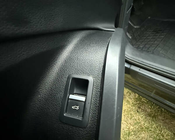 Серый Ауди Ку 5, объемом двигателя 1.98 л и пробегом 170 тыс. км за 24000 $, фото 18 на Automoto.ua