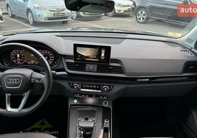 Серый Ауди Ку 5, объемом двигателя 1.98 л и пробегом 52 тыс. км за 28999 $, фото 24 на Automoto.ua