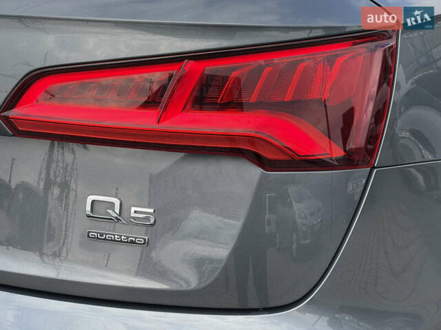 Серый Ауди Ку 5, объемом двигателя 1.97 л и пробегом 204 тыс. км за 28400 $, фото 10 на Automoto.ua