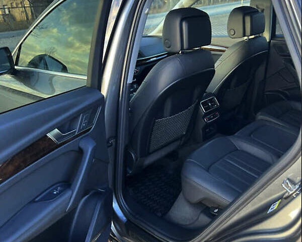 Серый Ауди Ку 5, объемом двигателя 1.98 л и пробегом 55 тыс. км за 27800 $, фото 47 на Automoto.ua