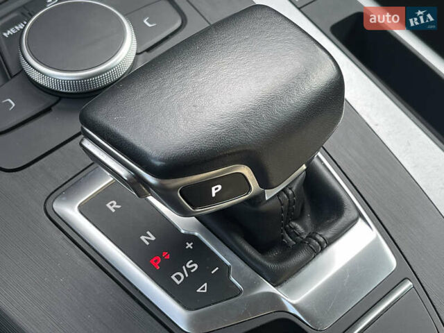 Серый Ауди Ку 5, объемом двигателя 1.97 л и пробегом 204 тыс. км за 28400 $, фото 32 на Automoto.ua