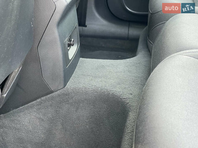 Серый Ауди Ку 5, объемом двигателя 1.97 л и пробегом 204 тыс. км за 28400 $, фото 39 на Automoto.ua