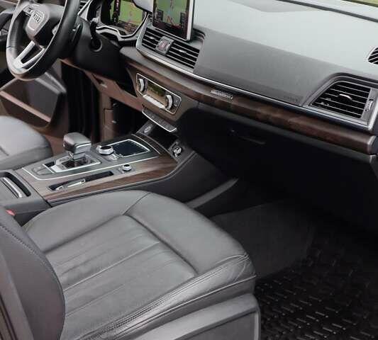 Серый Ауди Ку 5, объемом двигателя 1.98 л и пробегом 164 тыс. км за 37500 $, фото 62 на Automoto.ua