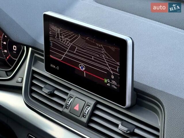 Сірий Ауді Ку 5, об'ємом двигуна 2 л та пробігом 220 тис. км за 29900 $, фото 46 на Automoto.ua