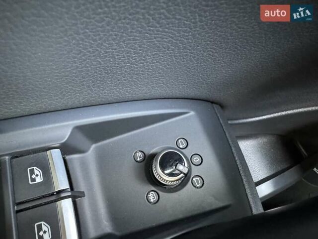 Серый Ауди Ку 5, объемом двигателя 1.98 л и пробегом 40 тыс. км за 25800 $, фото 9 на Automoto.ua