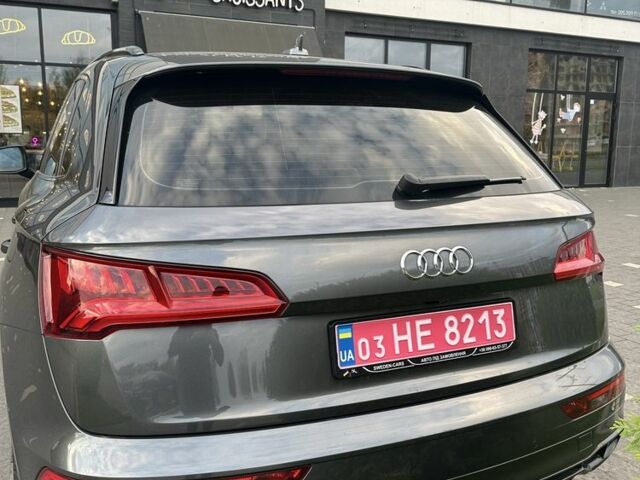 Ауді Ку 5 2019 у Ужгороді на Automoto.ua Сірий Ауді Ку 5, об'ємом двигуна 2 л та пробігом 210 тис. км за 39999 $, фото 4 на Automoto.ua