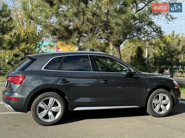 Сірий Ауді Ку 5, об'ємом двигуна 1.98 л та пробігом 63 тис. км за 27900 $, фото 10 на Automoto.ua