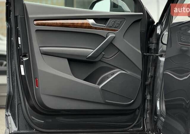 Сірий Ауді Ку 5, об'ємом двигуна 1.98 л та пробігом 78 тис. км за 27500 $, фото 10 на Automoto.ua