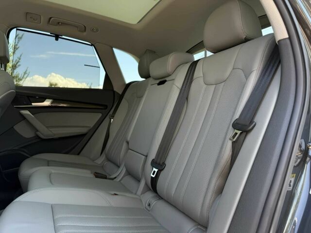 Серый Ауди Ку 5, объемом двигателя 2 л и пробегом 43 тыс. км за 22000 $, фото 14 на Automoto.ua