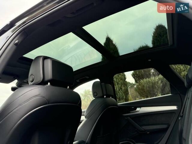 Серый Ауди Ку 5, объемом двигателя 2.97 л и пробегом 71 тыс. км за 53500 $, фото 74 на Automoto.ua