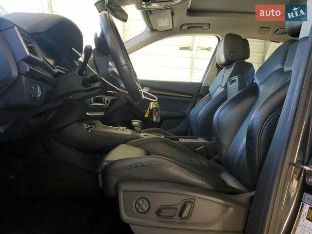 Серый Ауди Ку 5, объемом двигателя 1.98 л и пробегом 70 тыс. км за 9000 $, фото 6 на Automoto.ua