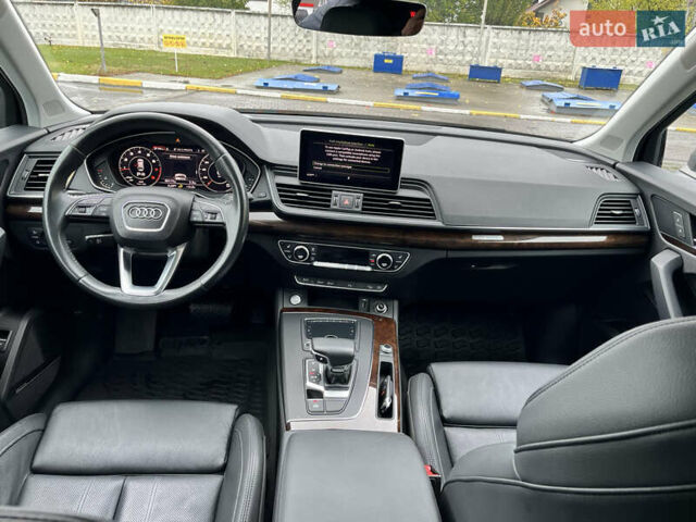 Ауди Ку 5 2019 в Киеве на Automoto.ua Серый Ауди Ку 5, объемом двигателя 1.98 л и пробегом 84 тыс. км за 28000 $, фото 2 на Automoto.ua