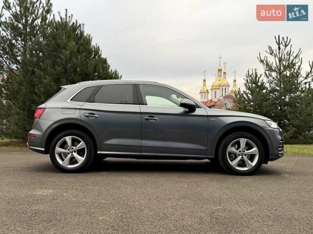 Сірий Ауді Ку 5, об'ємом двигуна 2 л та пробігом 220 тис. км за 29900 $, фото 6 на Automoto.ua