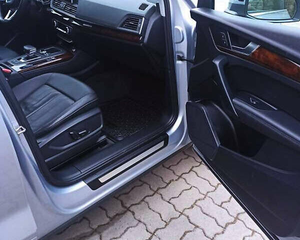 Серый Ауди Ку 5, объемом двигателя 1.98 л и пробегом 68 тыс. км за 31200 $, фото 32 на Automoto.ua