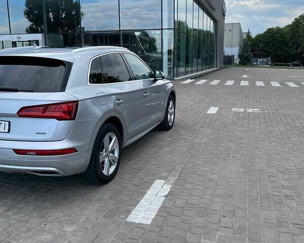 Серый Ауди Ку 5, объемом двигателя 1.98 л и пробегом 61 тыс. км за 32240 $, фото 24 на Automoto.ua