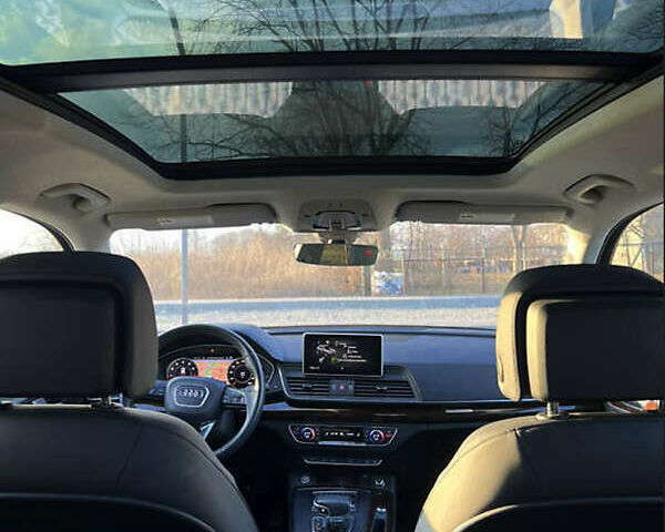 Серый Ауди Ку 5, объемом двигателя 1.98 л и пробегом 55 тыс. км за 27800 $, фото 51 на Automoto.ua