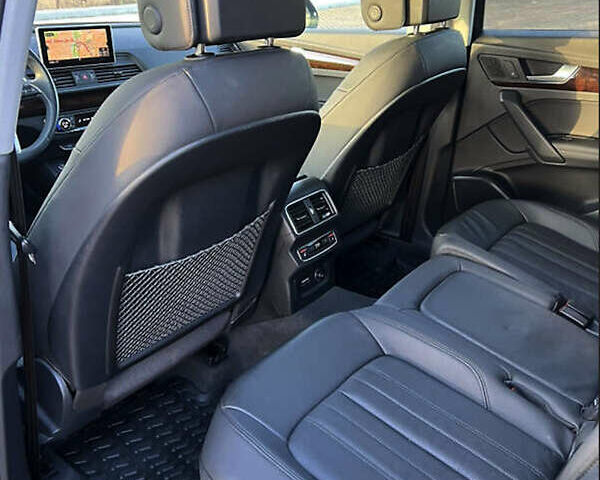 Серый Ауди Ку 5, объемом двигателя 1.98 л и пробегом 55 тыс. км за 27800 $, фото 46 на Automoto.ua