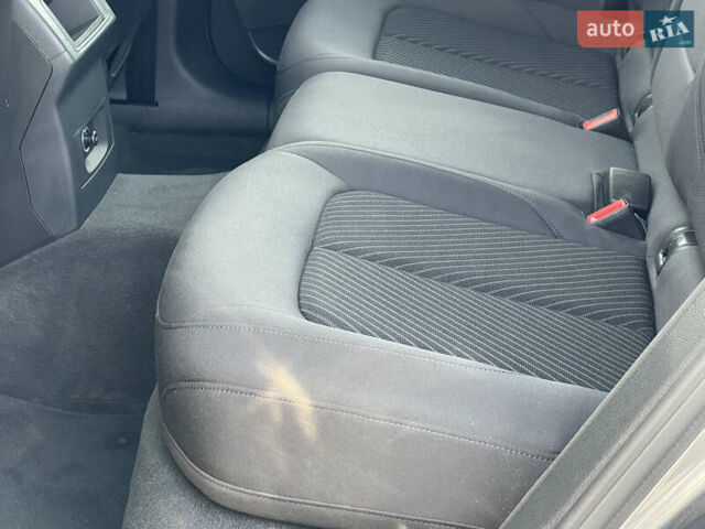 Серый Ауди Ку 5, объемом двигателя 1.97 л и пробегом 204 тыс. км за 28400 $, фото 35 на Automoto.ua