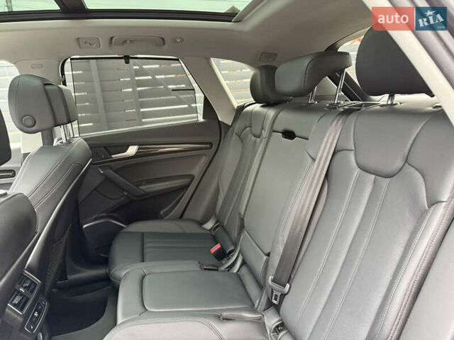 Серый Ауди Ку 5, объемом двигателя 1.98 л и пробегом 100 тыс. км за 25900 $, фото 40 на Automoto.ua