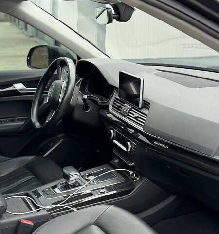 Сірий Ауді Ку 5, об'ємом двигуна 1.98 л та пробігом 177 тис. км за 25500 $, фото 17 на Automoto.ua