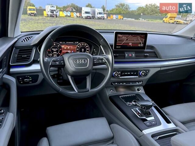 Сірий Ауді Ку 5, об'ємом двигуна 2 л та пробігом 220 тис. км за 29900 $, фото 54 на Automoto.ua