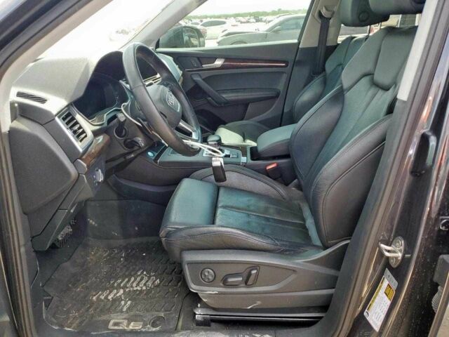 Серый Ауди Ку 5, объемом двигателя 2 л и пробегом 88 тыс. км за 9000 $, фото 6 на Automoto.ua