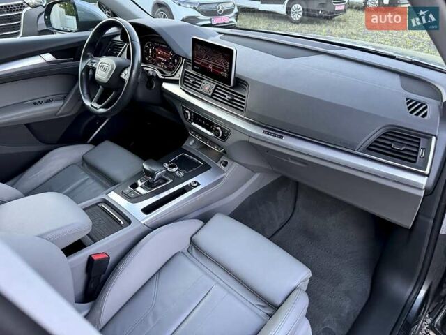 Сірий Ауді Ку 5, об'ємом двигуна 2 л та пробігом 220 тис. км за 29900 $, фото 44 на Automoto.ua