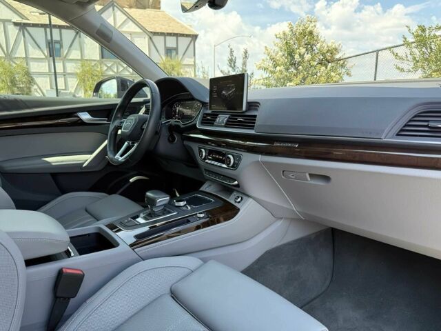 Серый Ауди Ку 5, объемом двигателя 2 л и пробегом 43 тыс. км за 22000 $, фото 11 на Automoto.ua