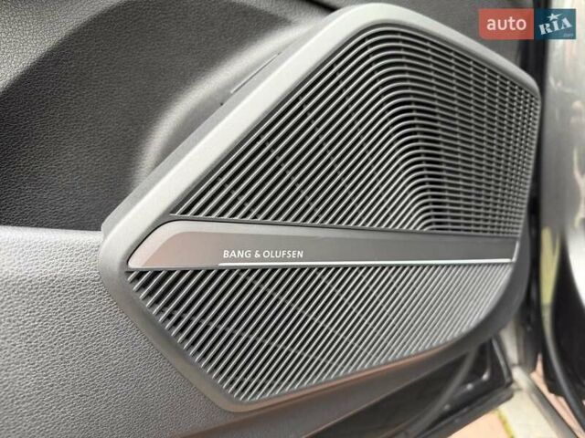 Серый Ауди Ку 5, объемом двигателя 2.97 л и пробегом 71 тыс. км за 53500 $, фото 56 на Automoto.ua