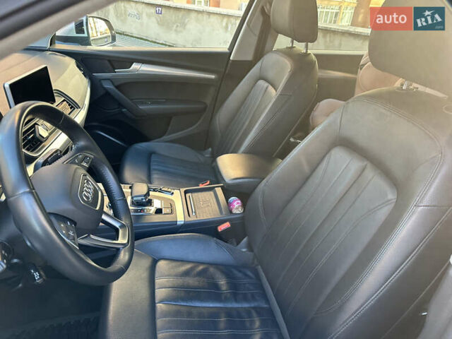 Серый Ауди Ку 5, объемом двигателя 1.97 л и пробегом 85 тыс. км за 38000 $, фото 12 на Automoto.ua