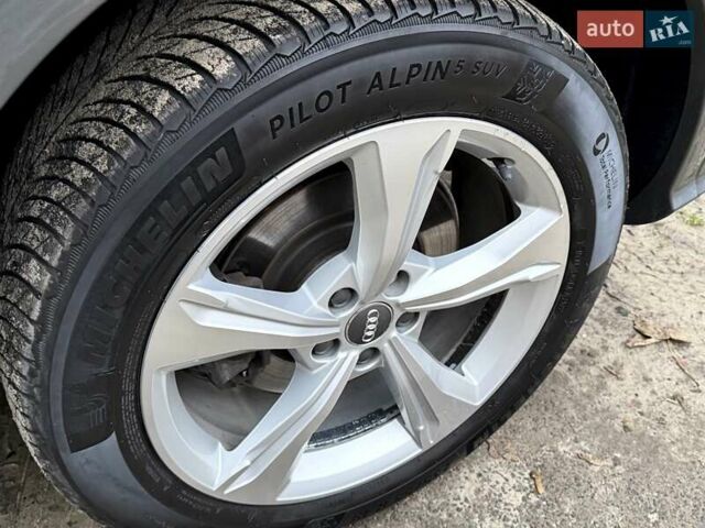 Сірий Ауді Ку 5, об'ємом двигуна 2 л та пробігом 220 тис. км за 29900 $, фото 15 на Automoto.ua