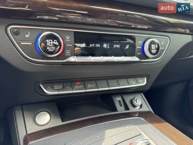 Серый Ауди Ку 5, объемом двигателя 1.98 л и пробегом 40 тыс. км за 25800 $, фото 6 на Automoto.ua