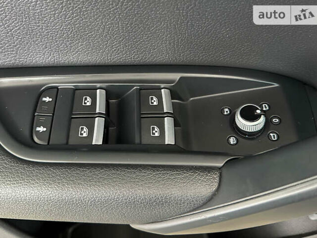 Серый Ауди Ку 5, объемом двигателя 2 л и пробегом 165 тыс. км за 26250 $, фото 21 на Automoto.ua