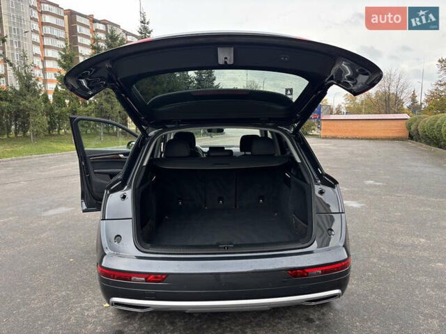 Ауди Ку 5 2019 в Тернополе на Automoto.ua Серый Ауди Ку 5, объемом двигателя 1.98 л и пробегом 84 тыс. км за 24900 $, фото 32 на Automoto.ua