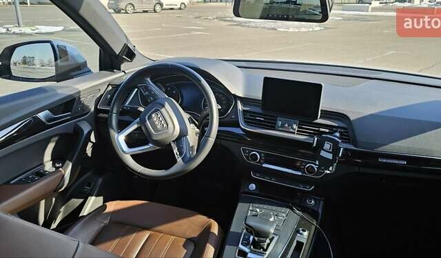 Сірий Ауді Ку 5, об'ємом двигуна 1.97 л та пробігом 115 тис. км за 26500 $, фото 8 на Automoto.ua