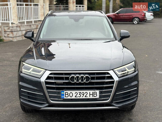 Ауди Ку 5 2019 в Тернополе на Automoto.ua Серый Ауди Ку 5, объемом двигателя 1.98 л и пробегом 84 тыс. км за 24900 $, фото 4 на Automoto.ua