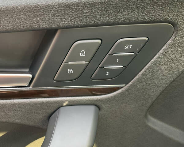 Сірий Ауді Ку 5, об'ємом двигуна 2 л та пробігом 127 тис. км за 24800 $, фото 47 на Automoto.ua