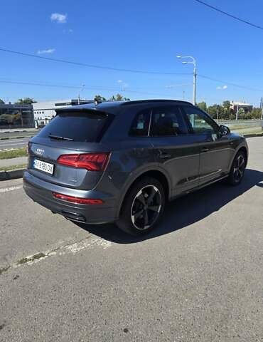 Сірий Ауді Ку 5, об'ємом двигуна 2 л та пробігом 56 тис. км за 33000 $, фото 34 на Automoto.ua
