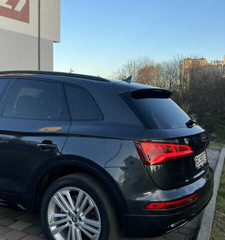 Сірий Ауді Ку 5, об'ємом двигуна 1.98 л та пробігом 116 тис. км за 28700 $, фото 5 на Automoto.ua