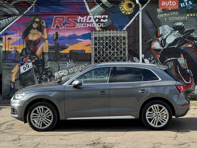 Сірий Ауді Ку 5, об'ємом двигуна 1.99 л та пробігом 104 тис. км за 28000 $, фото 5 на Automoto.ua