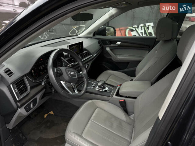 Серый Ауди Ку 5, объемом двигателя 2 л и пробегом 129 тыс. км за 19200 $, фото 11 на Automoto.ua