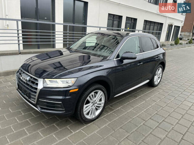 Сірий Ауді Ку 5, об'ємом двигуна 2 л та пробігом 300 тис. км за 19900 $, фото 10 на Automoto.ua