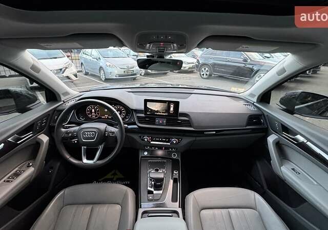 Серый Ауди Ку 5, объемом двигателя 1.98 л и пробегом 52 тыс. км за 28999 $, фото 23 на Automoto.ua