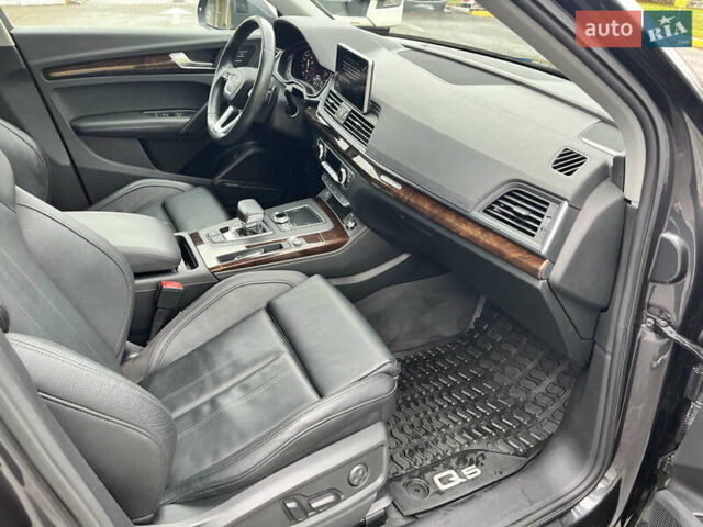 Ауди Ку 5 2019 в Киеве на Automoto.ua Серый Ауди Ку 5, объемом двигателя 1.98 л и пробегом 84 тыс. км за 28000 $, фото 37 на Automoto.ua
