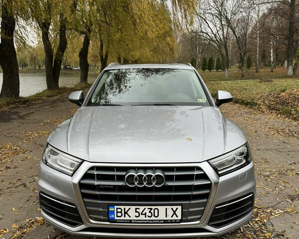 Серый Ауди Ку 5, объемом двигателя 1.98 л и пробегом 112 тыс. км за 25500 $, фото 5 на Automoto.ua