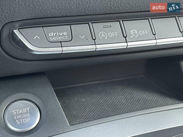 Серый Ауди Ку 5, объемом двигателя 1.97 л и пробегом 204 тыс. км за 28400 $, фото 26 на Automoto.ua